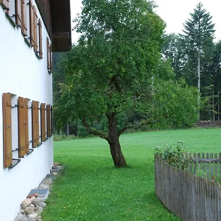 With 2 Bedrooms Prázdninový dům *